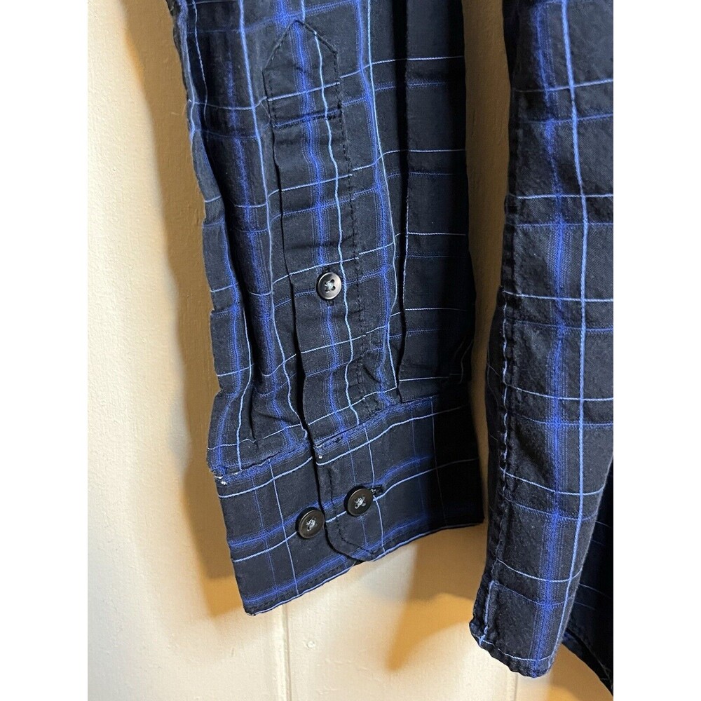 Van Heusen Men’s Small Black Plaid Button-Down Shirt 14-14.5 Long Sleeve Used - Picture 2 of 4